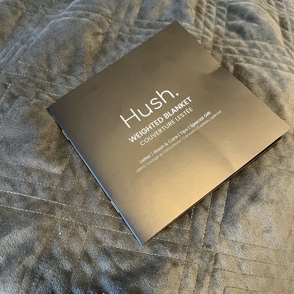Hush Classic Queen Blanket with
Duvet Cover (Grey)